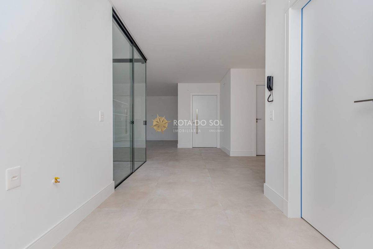 Fiori Del Mare Apartamento 3 Suítes e 2 Vagas em Meia Praia Itapema SC