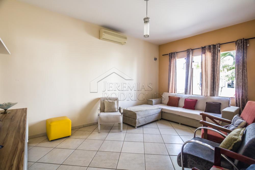 Casa para venda e locação  no Condomínio Taubaté Village em Taubaté/SP.