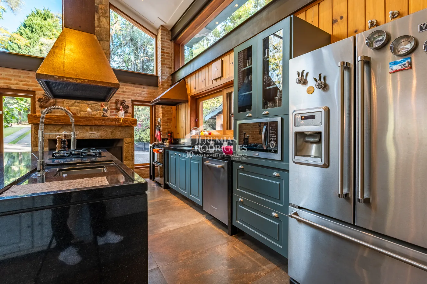 Casa com 7 suítes, 770 m² - Pedra do Fogo - Campos do Jordão/SP.