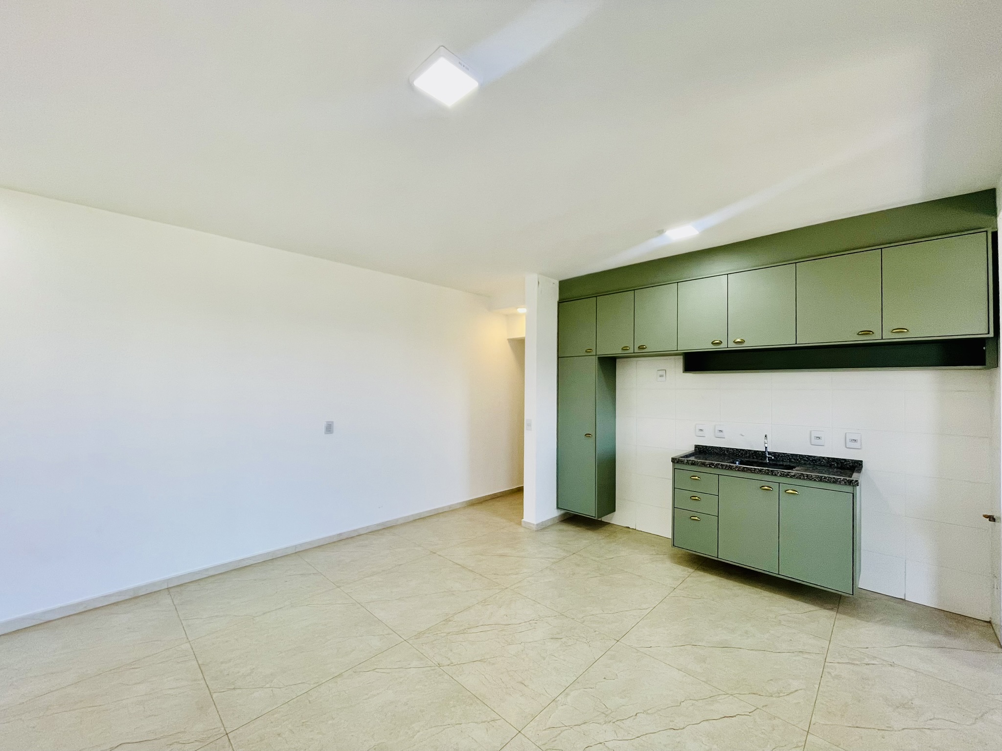 Apartamento à venda com 2 dormitórios, 108 m² no Condomínio Syrah Residence em Taubaté/SP.