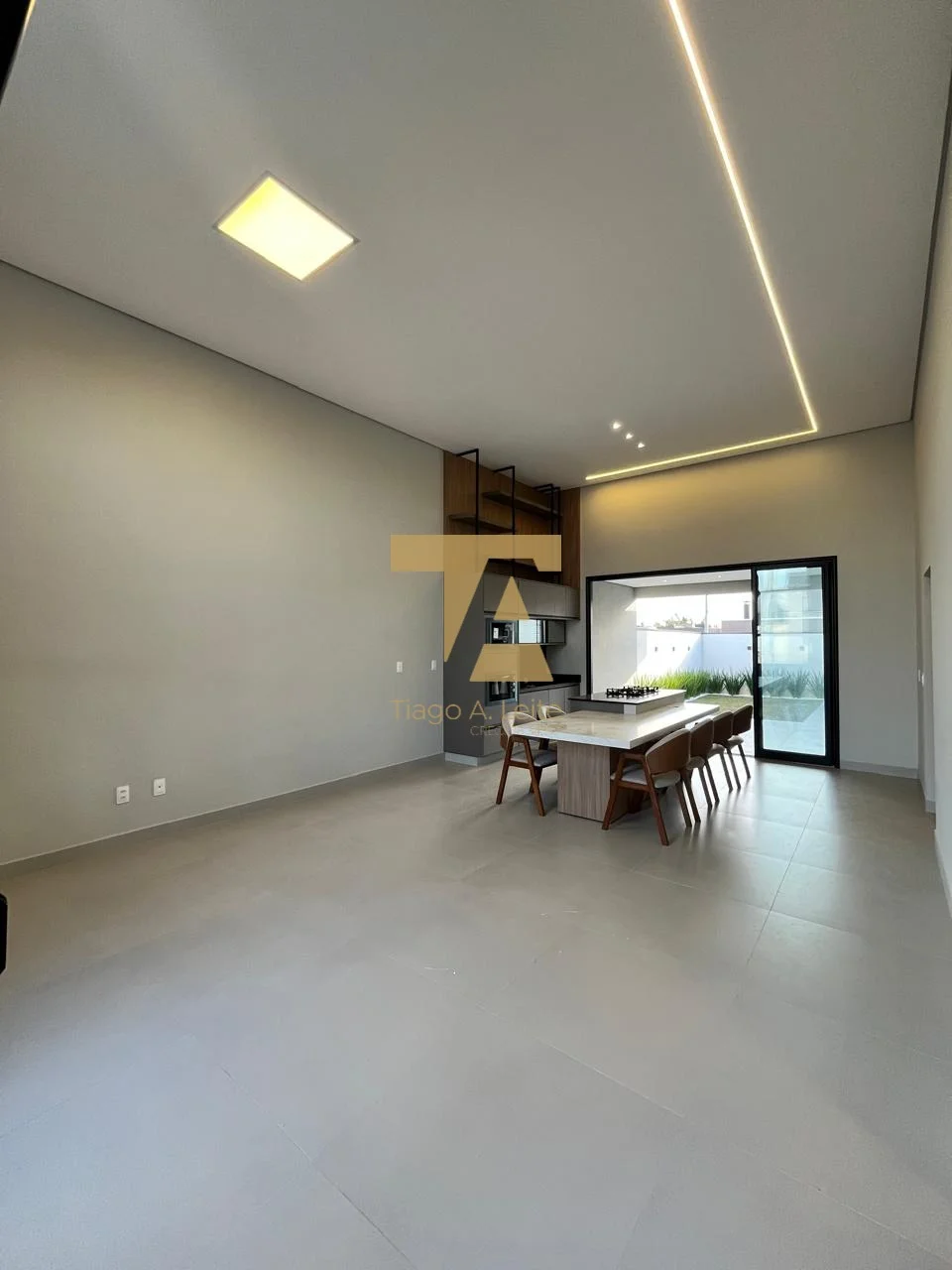 Casa Térrea com 3 Suítes e Fachada Contemporânea – Condomínio Pérola do Vale, Tremembé/SP