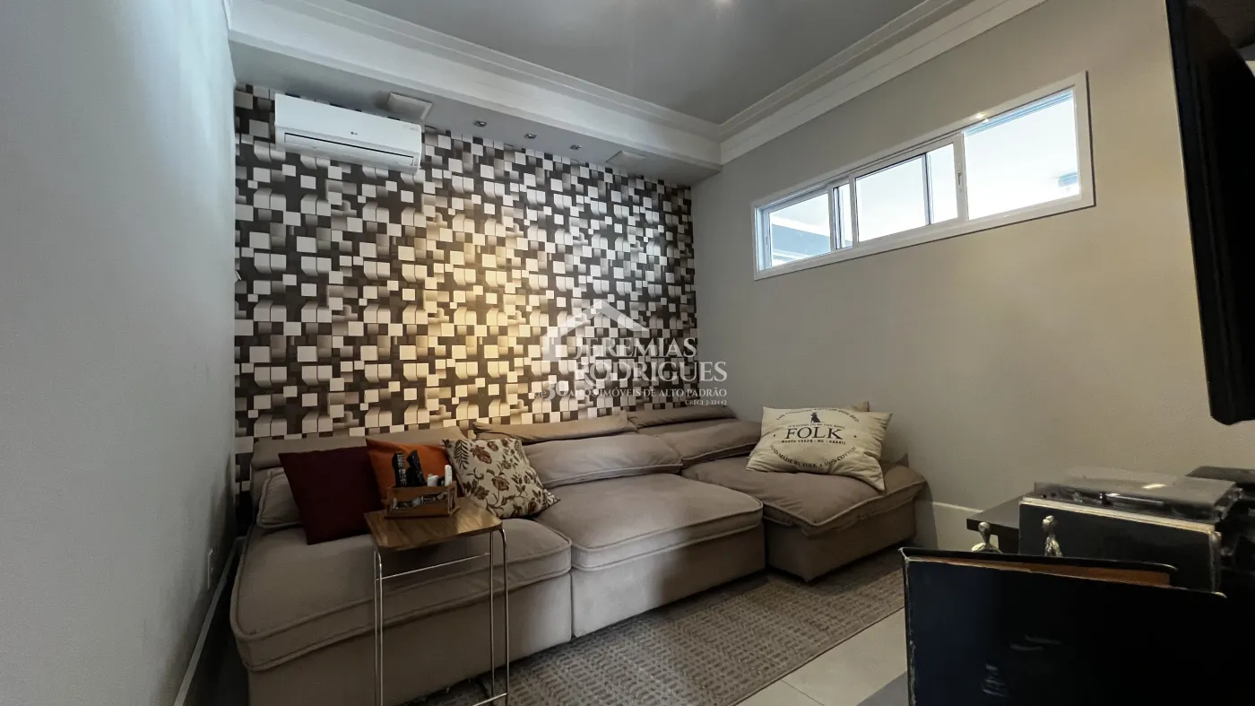 Casa à venda com 3 suítes no Condomínio Campos do Conde II Chambord em Tremembé/SP