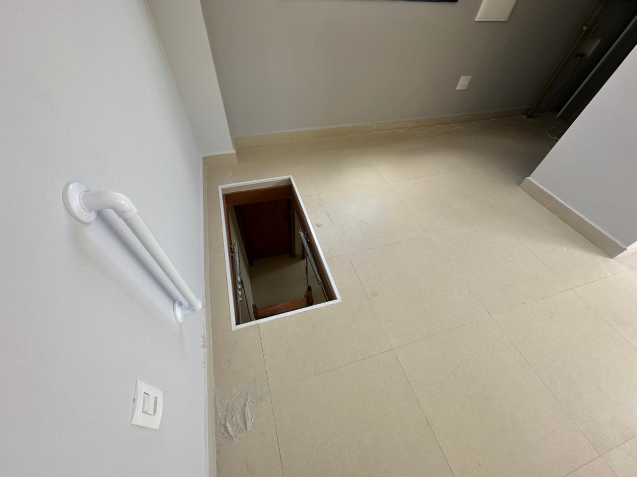 Casa para venda e locação com 3 dormitórios no Condomínio Pinheiros em Tremembé/SP. 