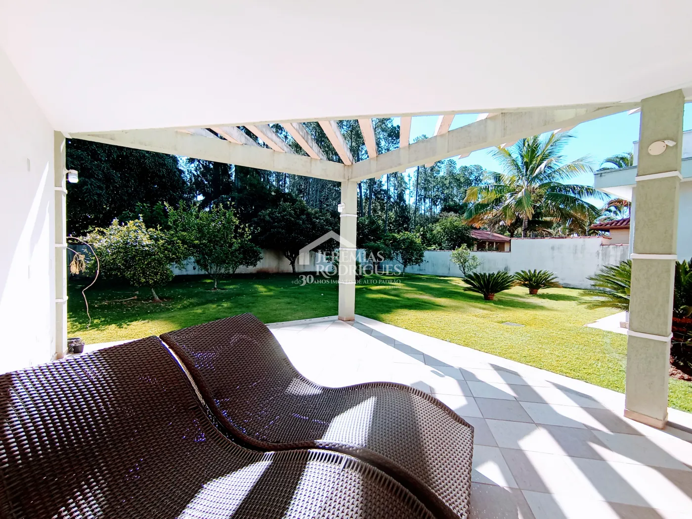 Casa à venda com 4 dormitórios no Condomínio Village Paineiras em Pindamonhangaba/SP