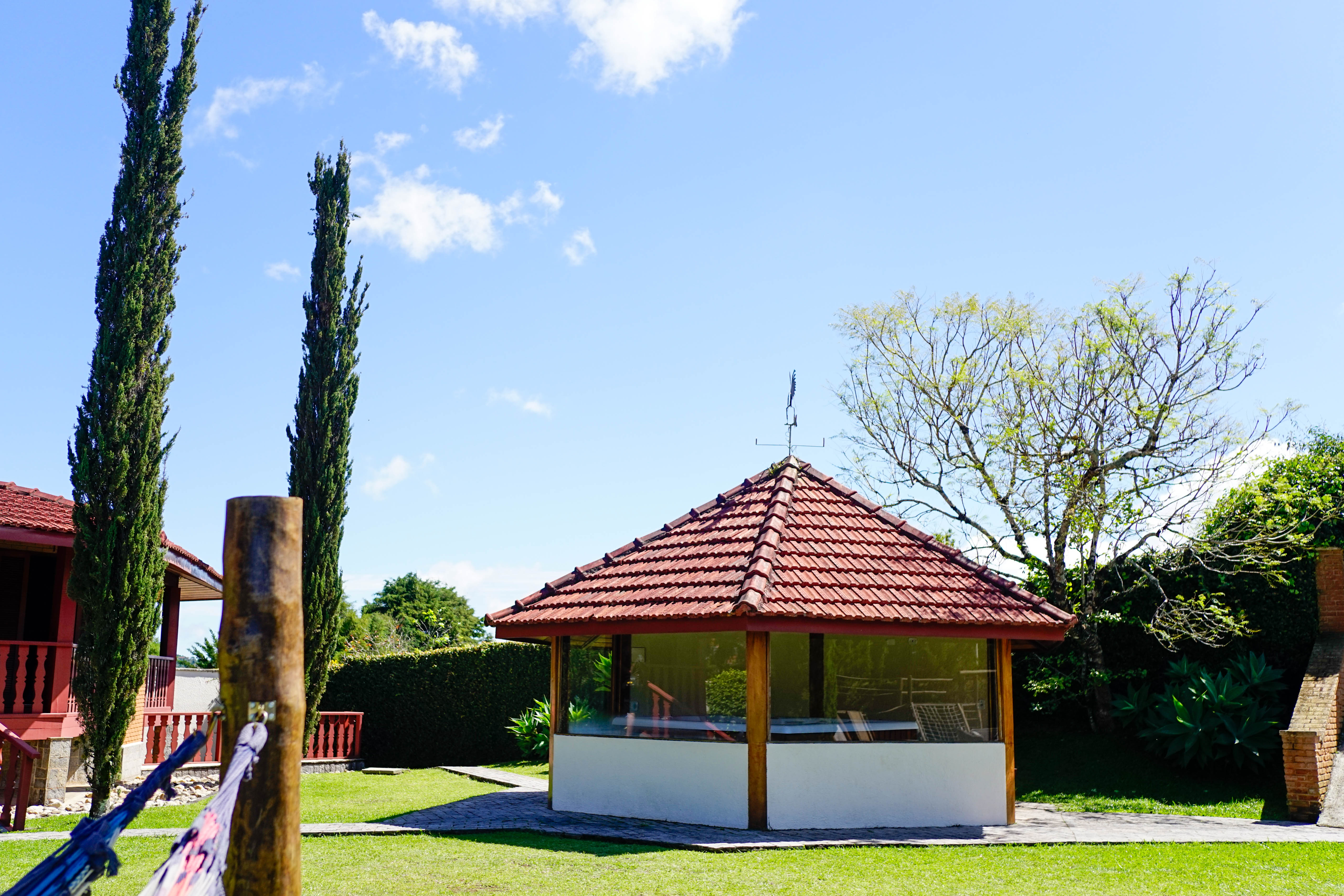 Pousada à venda com 6 suítes no bairro Vila Marinella em Campos do Jordão/SP.
