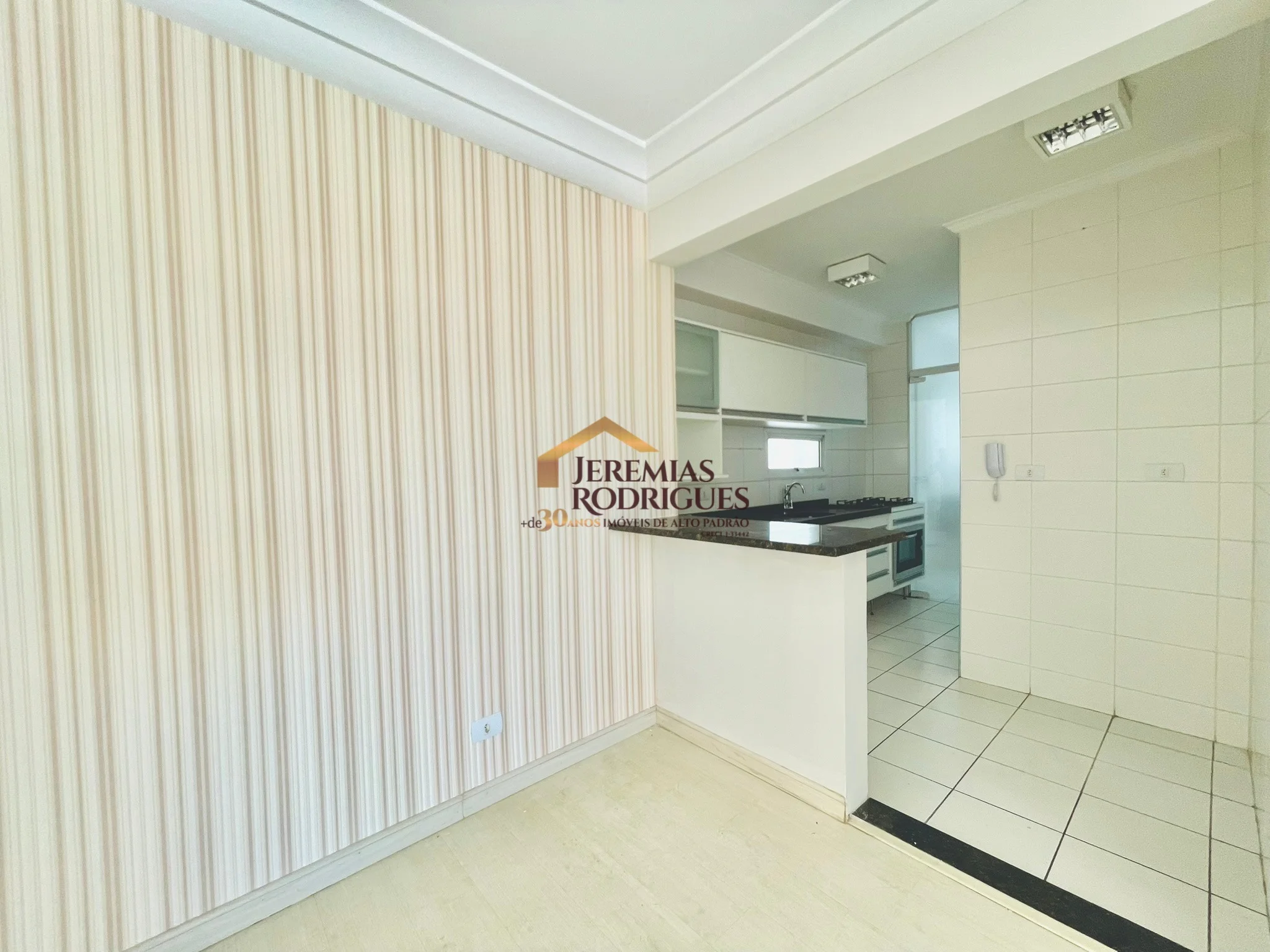 Apartamento para locação no Condomínio Varandas da Mantiqueira em Taubaté/SP.