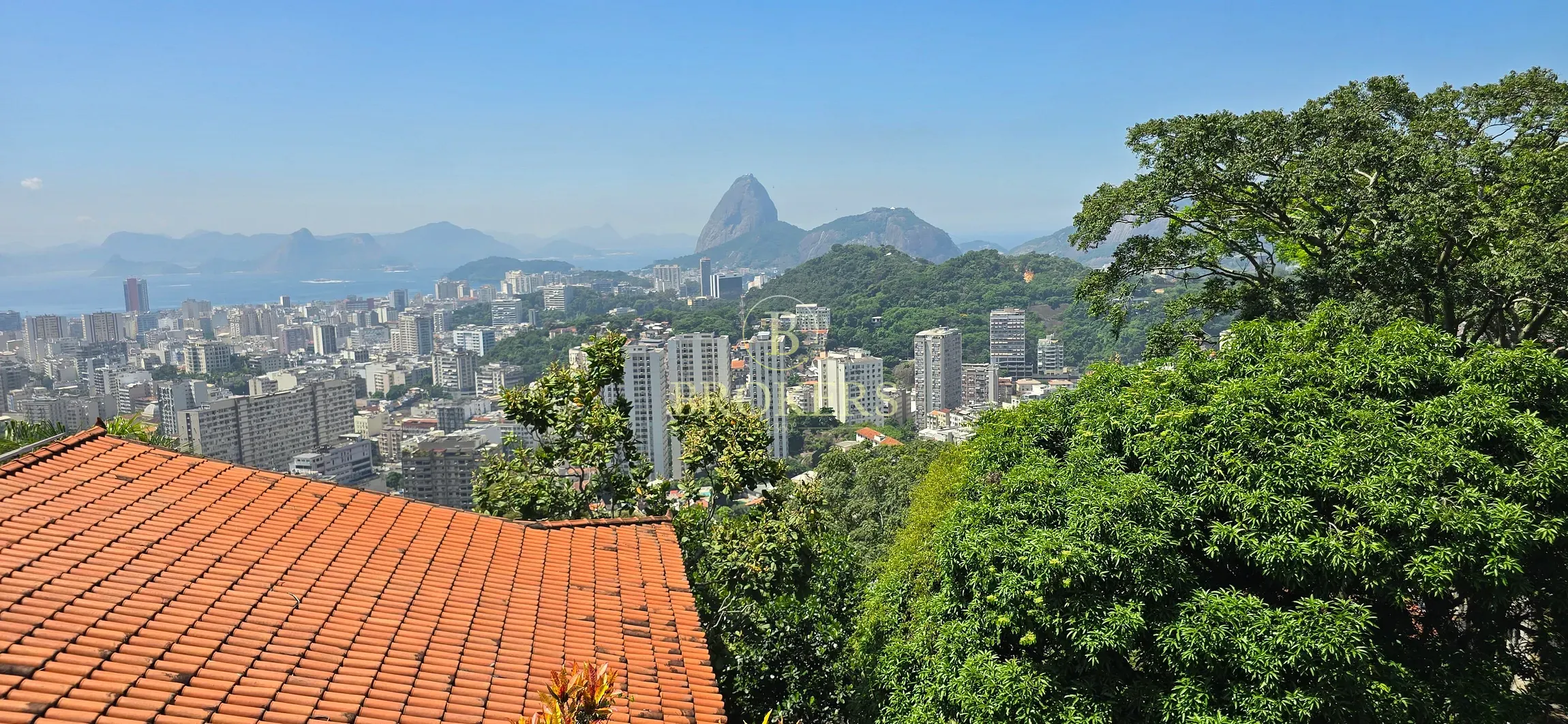 Mansão Colonial a venda em Santa Teresa: 2 Casas, Piscina e Área Gourmet. Terreno de 2.000m² , vist — foto 59