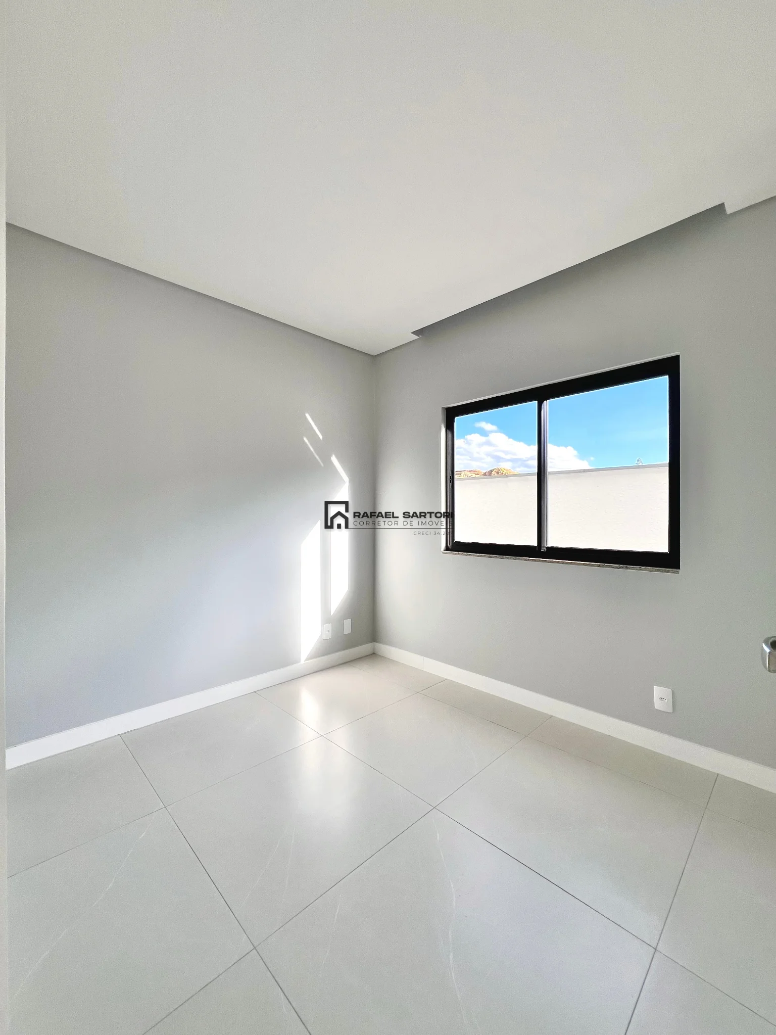 CASA NOVA BAIRRO ESTRADA NOVA