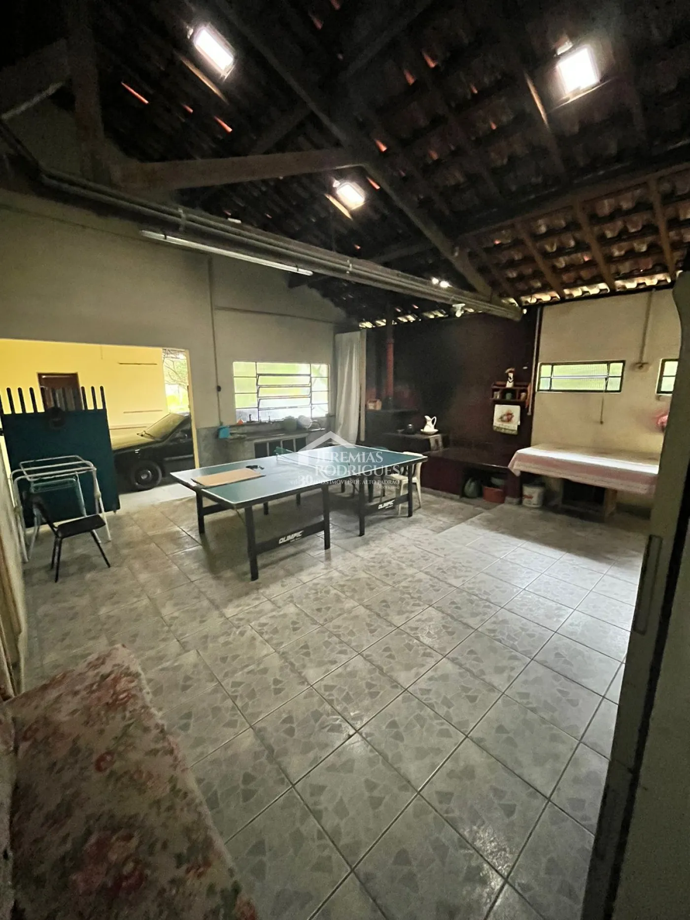 Terreno com 1.800 m² no bairro Campo Alegre em Pindamonhangaba/SP.