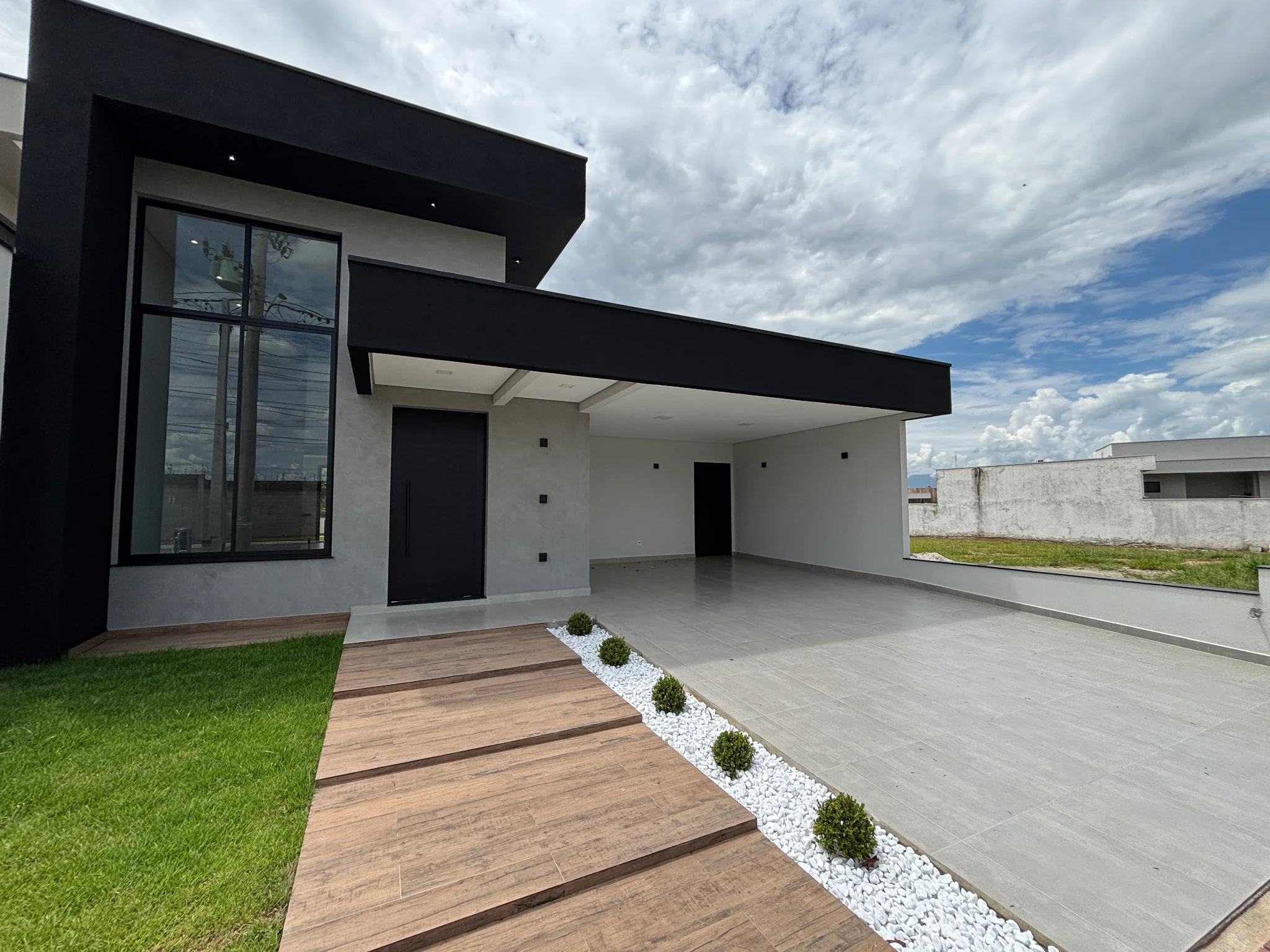 Casa alto padrão com 3 dormitórios à venda no Bosque do Imperador em Pindamonhangaba/SP