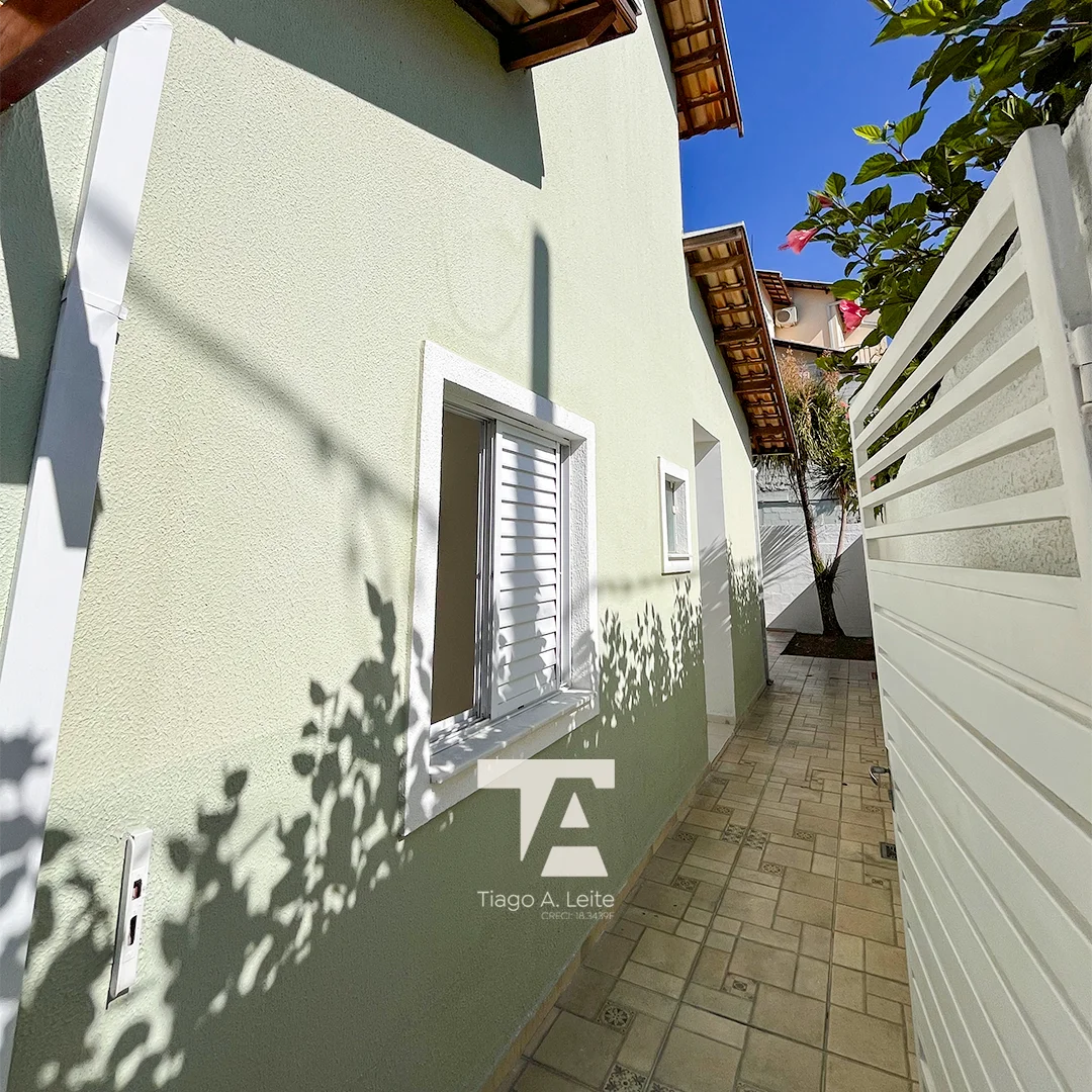Casa nova com 3 dormitórios à venda em condomínio fechado no Jardim Cristina em Pindamonhangaba/SP