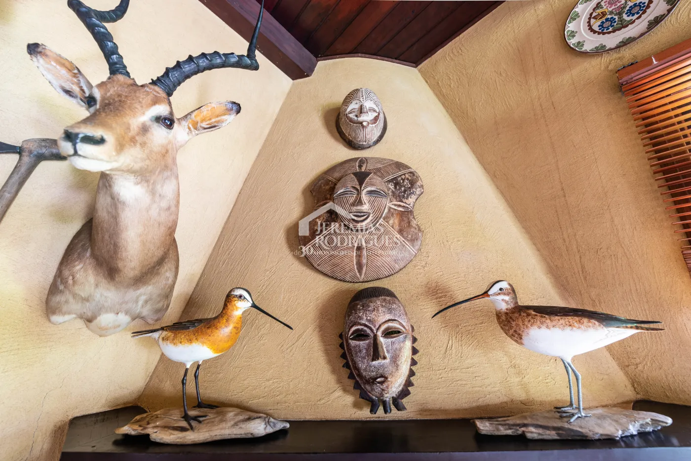 Sitio com 9 suítes, 2.600 m² - Piracaia/SP.