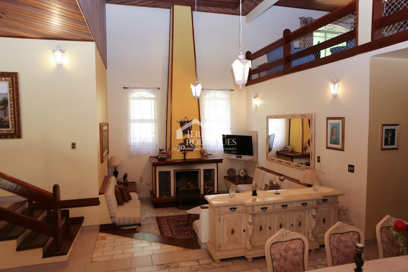 Chácara à venda no bairro do Sapucaí, em Sapucaí-Mirim/MG.