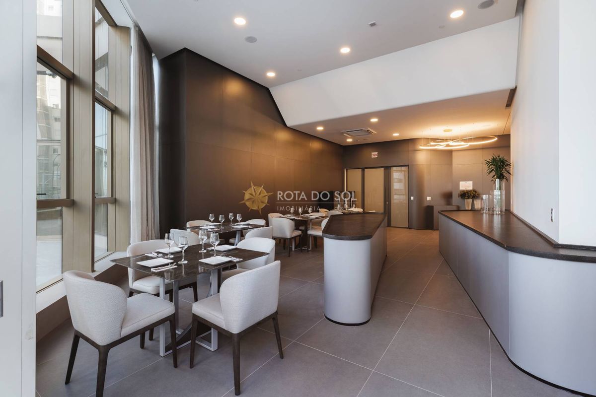 Yachthouse Apartamento Alto Padrão 4 Suítes no Centro de Balneário Camboriú SC