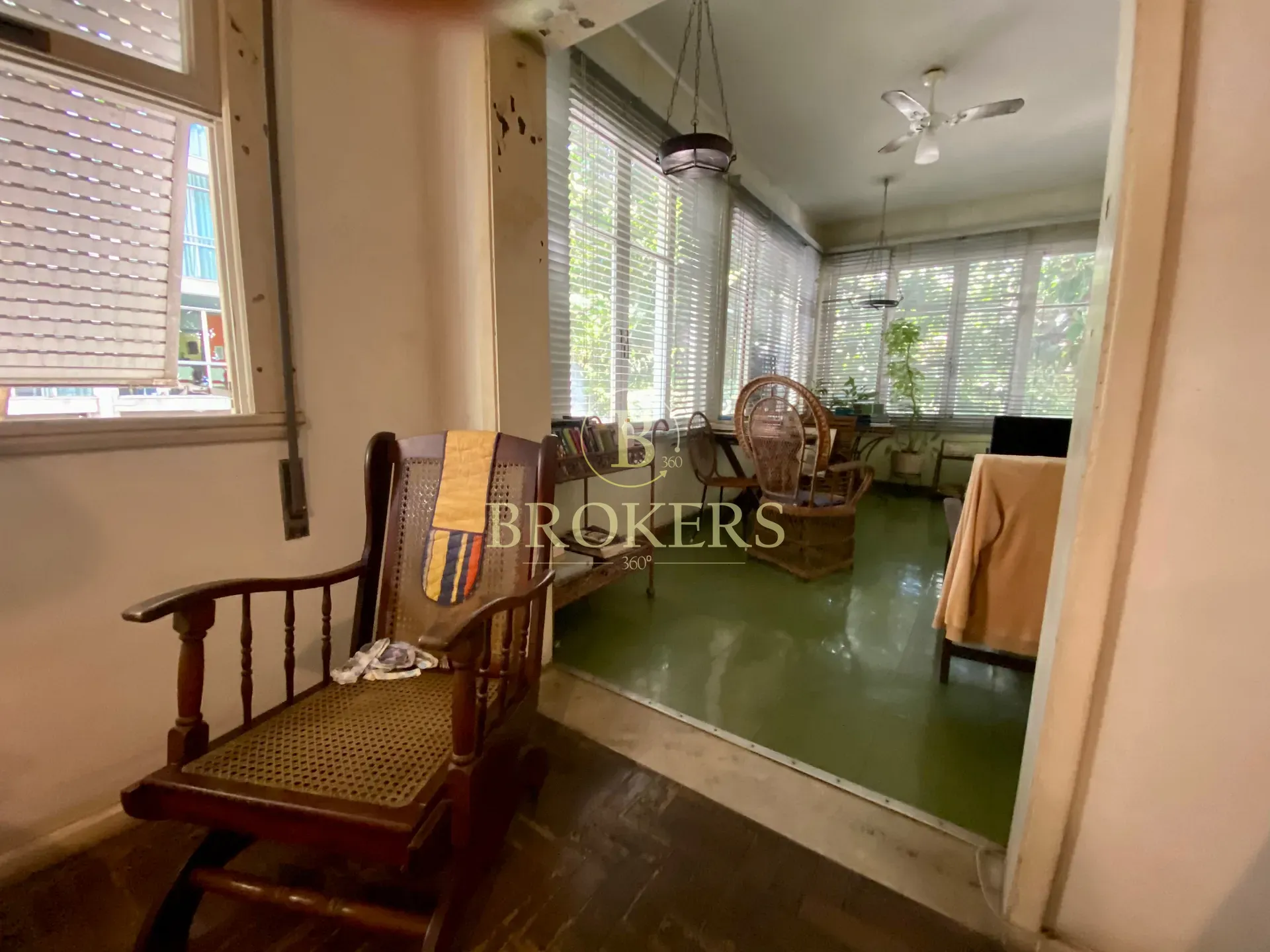 Imponente apartamento  com 240m², Sala em 2 ambientes, 4 quartos, localização estratégica a passos — foto 8