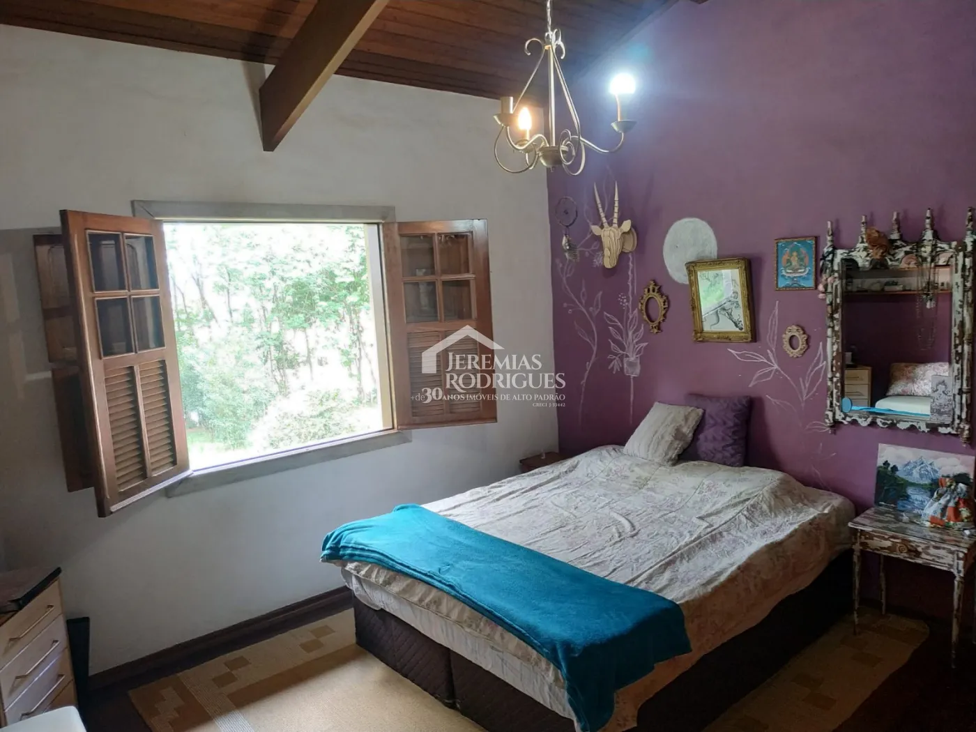 Oportunidade! Casa com 3 dormitórios no Condomínio Chácaras Cataguá em Taubaté/SP