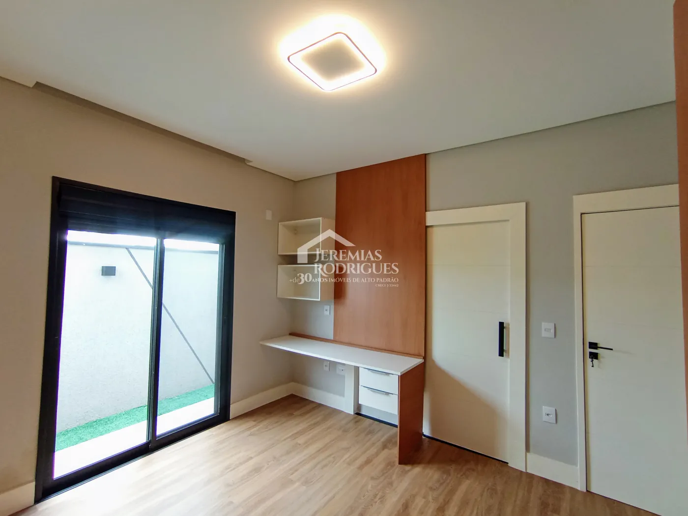 Casa para venda com 4 dormitórios no Condomínio Village Splendore em Pindamonhangaba/SP