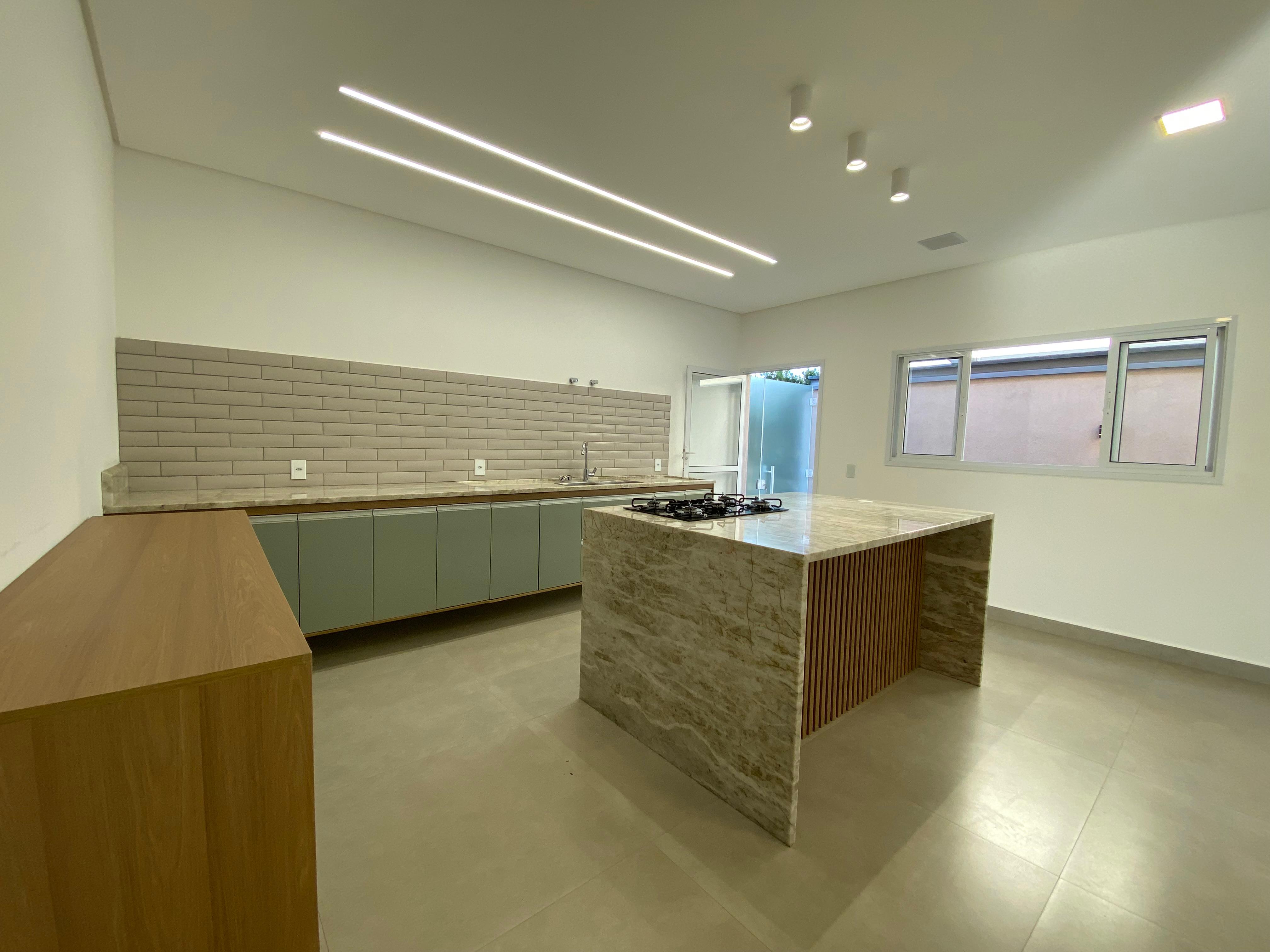 Casa para venda com 3 suítes no Condomínio Village Splendore em Pindamonhangaba/SP