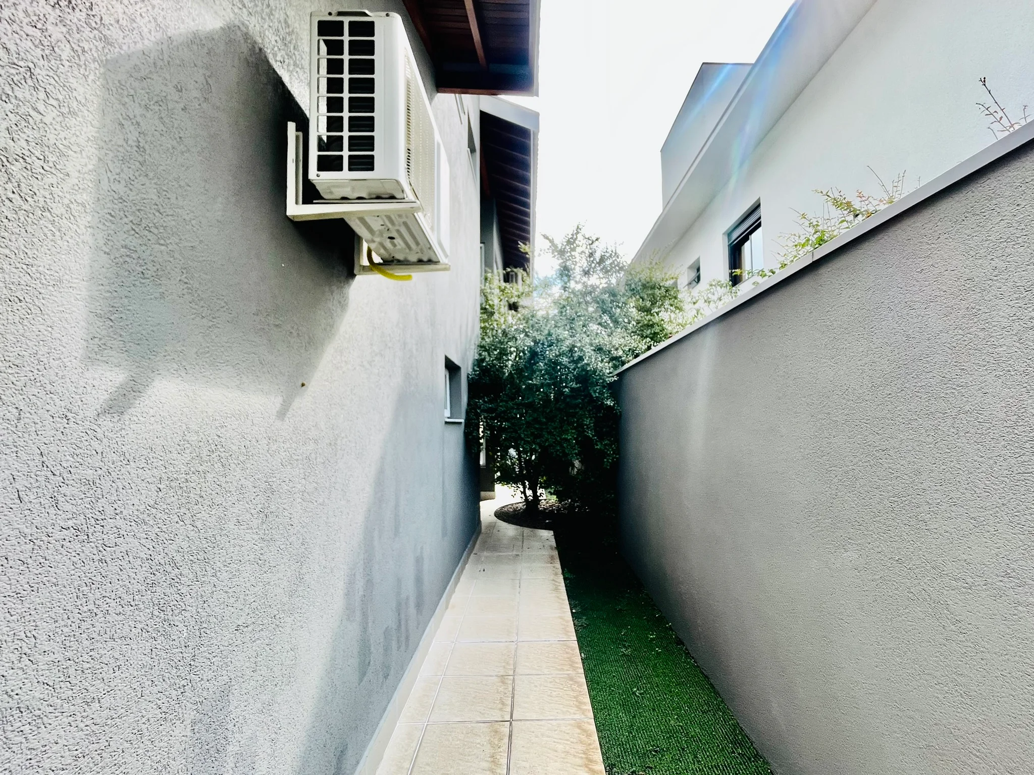 Casa à venda com 3 suítes no Condomínio Residencial San Marco em Taubaté/SP