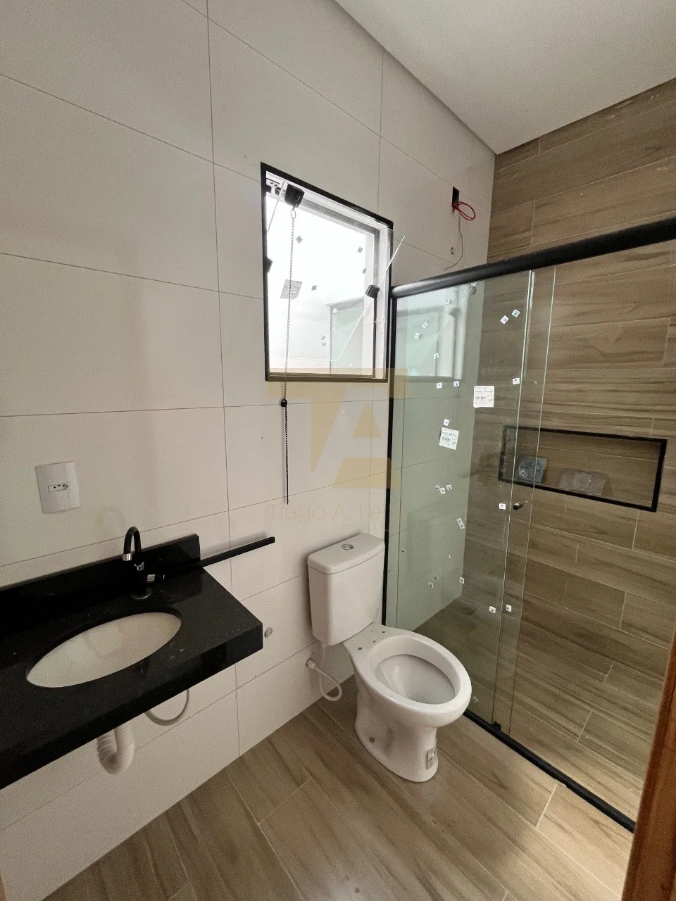 Casa Nova à Venda no Parque das Palmeiras | 2 Dorms (1 Suíte) em Pindamonhangaba