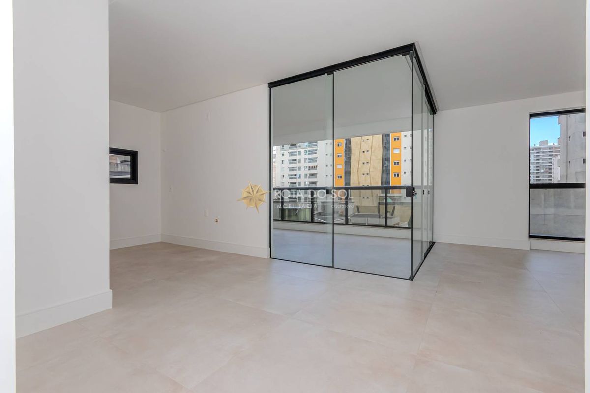 Fiori Del Mare Apartamento 3 Suítes e 2 Vagas em Meia Praia Itapema SC