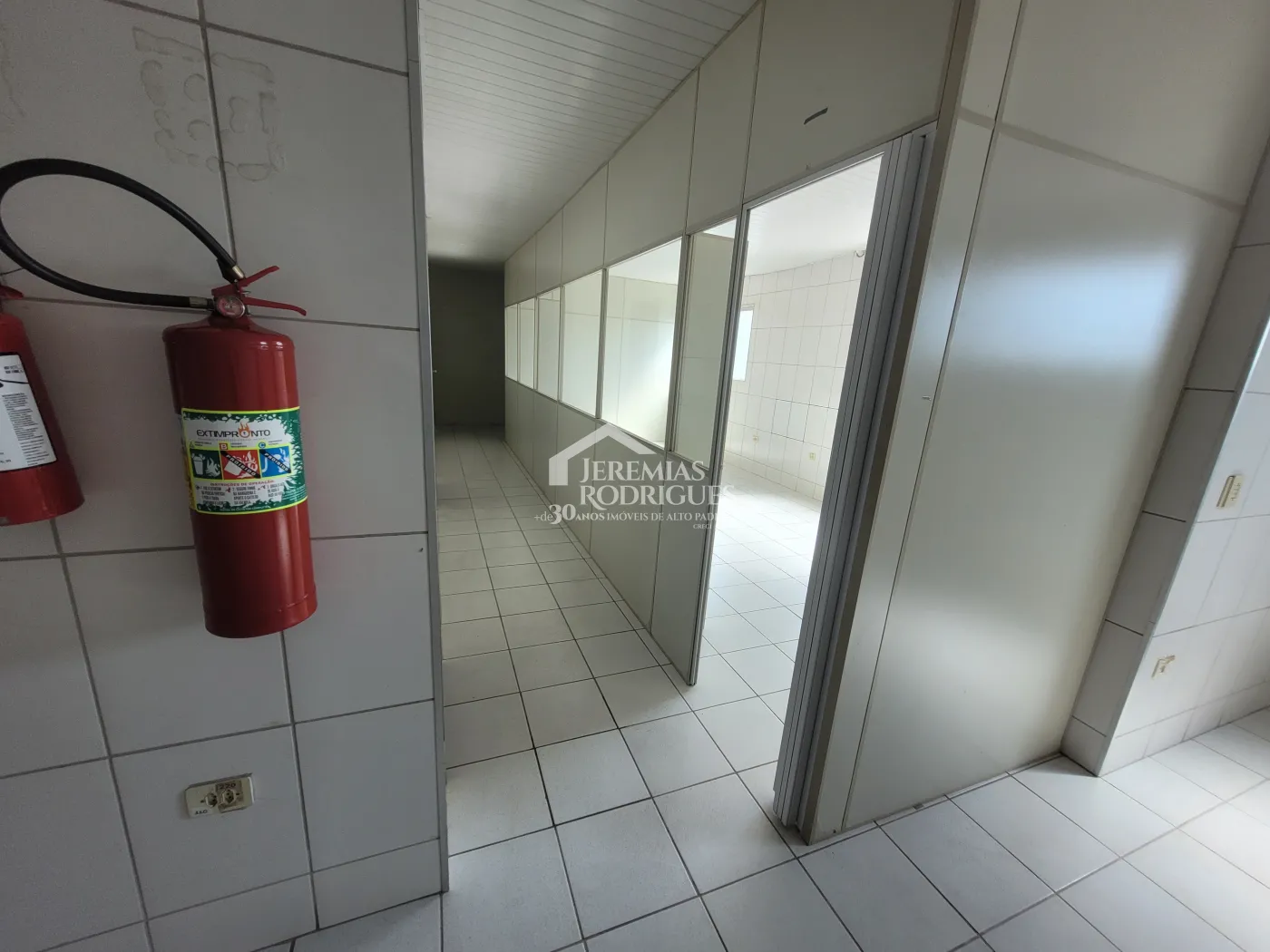 Cozinha industrial com 360 m² - Residencial Ouro Verde - Pindamonhangaba/SP.