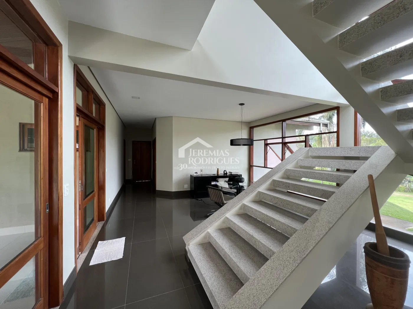 Casa com 3 dormitórios, 281 m² - Condomínio Chácaras Cataguá - Taubaté/SP