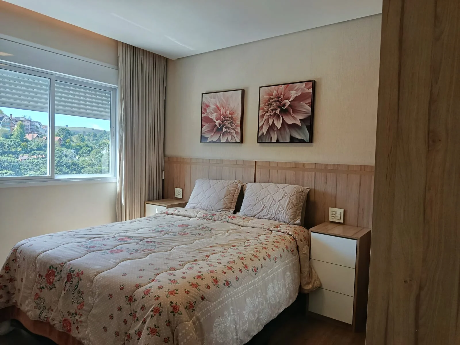 Apartamento à venda com 3 suítes no Edifício Le Premier em Campos do Jordão/SP. 