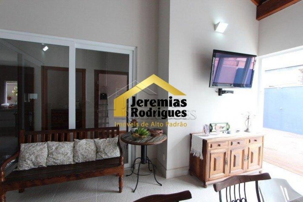 Casa à venda com 3 dormitórios no Condomínio San Marco em Taubaté/SP