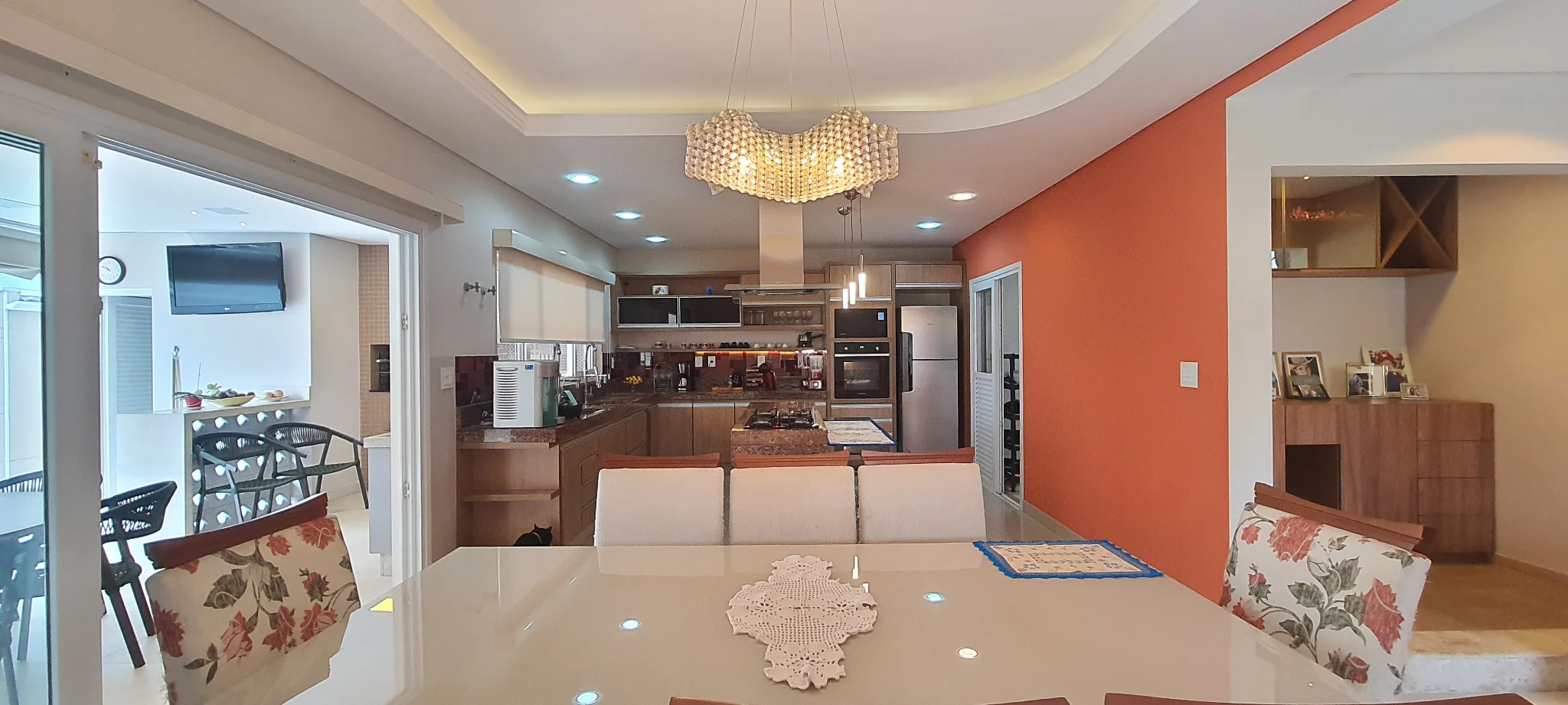 Casa á venda no Condomínio Campos do Conde II em Tremembé/SP.