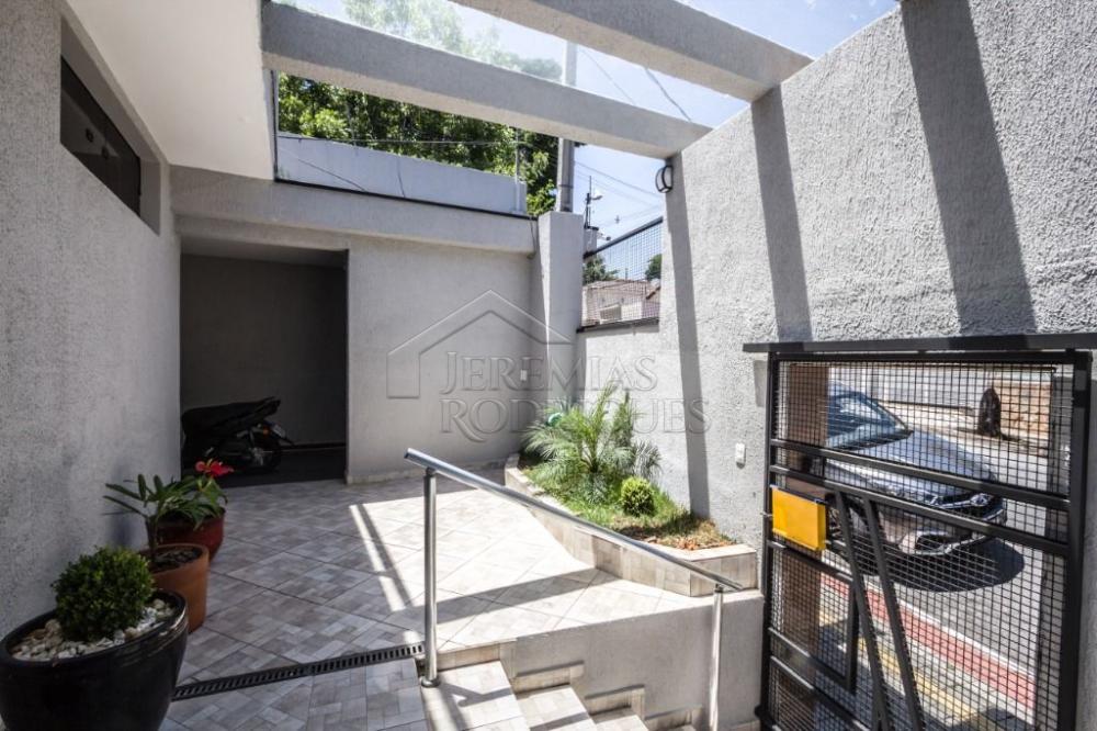 Prédio comercial à venda no Centro em Taubaté/SP. 