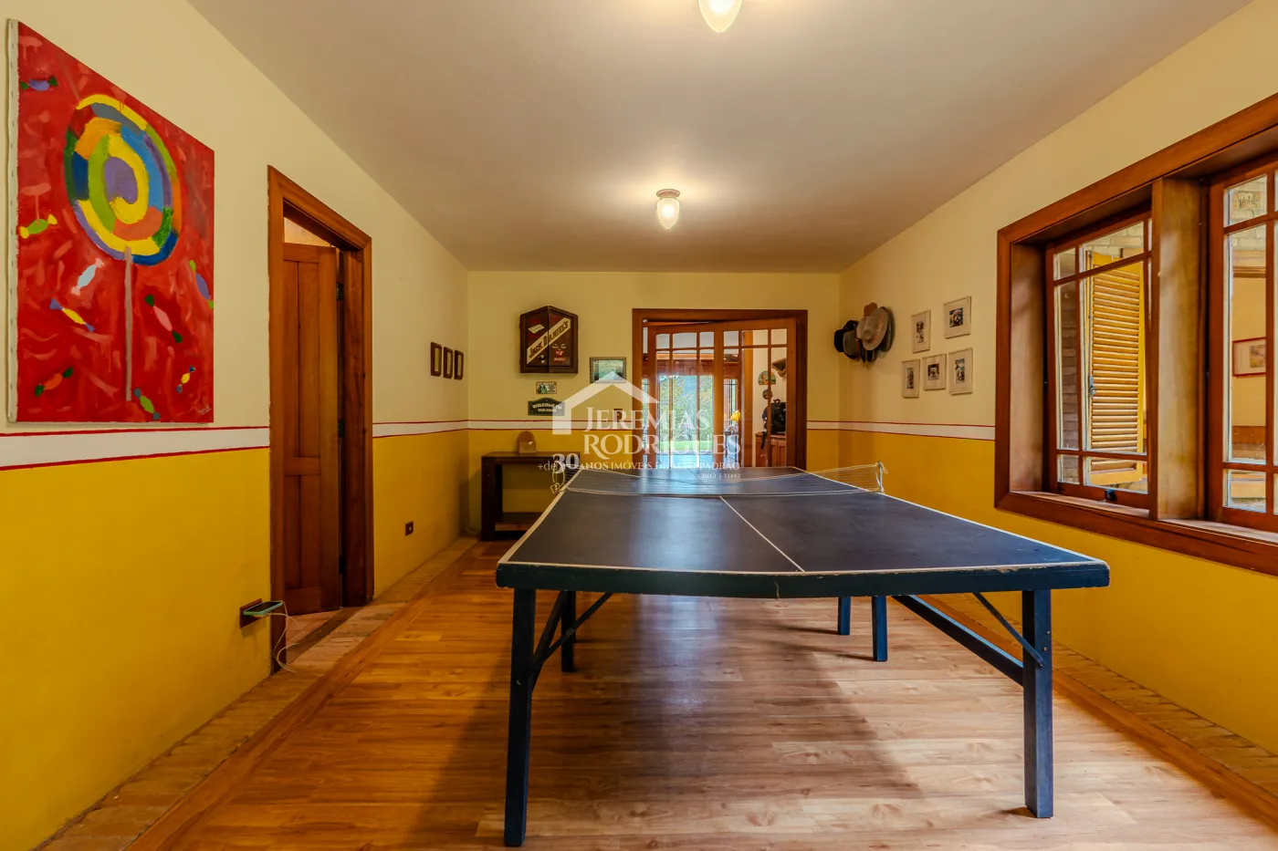 Casa de Campo à venda com 5 suítes no bairro Reinópolis em Santo Antônio do Pinhal/SP