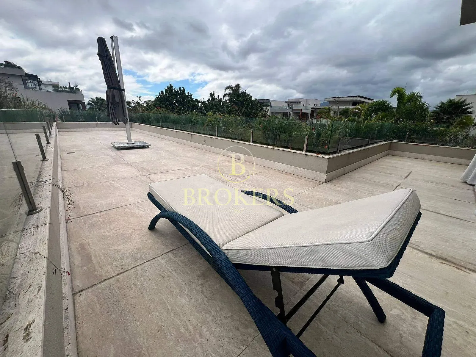 Luxo e sofisticação no Alphaville: Casa triplex mobiliada com 6 suítes, SPA e campo de futebol priv — foto 22