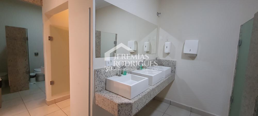 Comercial comercial à venda por R$ 3.690.000,00 - Taubaté/SP