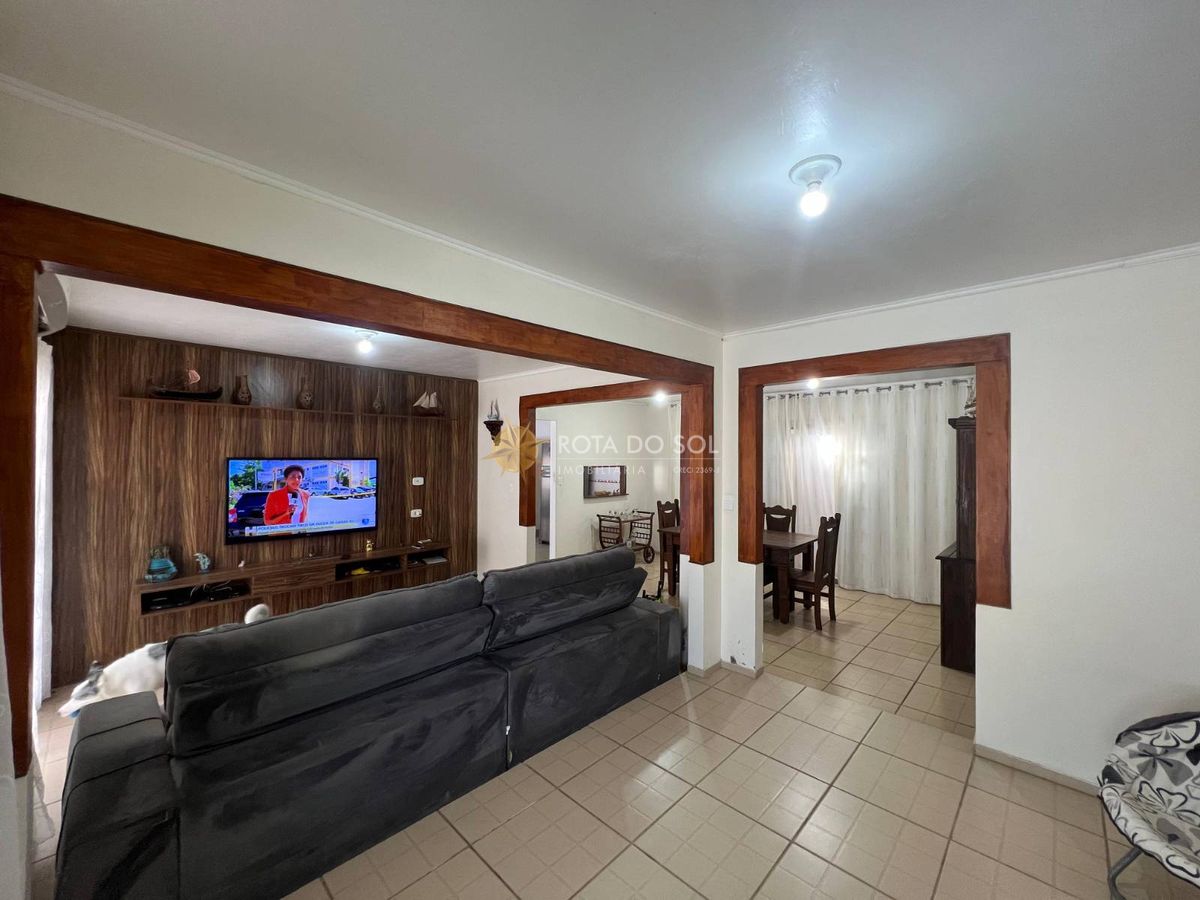 Casa à Venda 3 Quartos e 2 Vagas em Perequê Porto Belo SC — foto 4