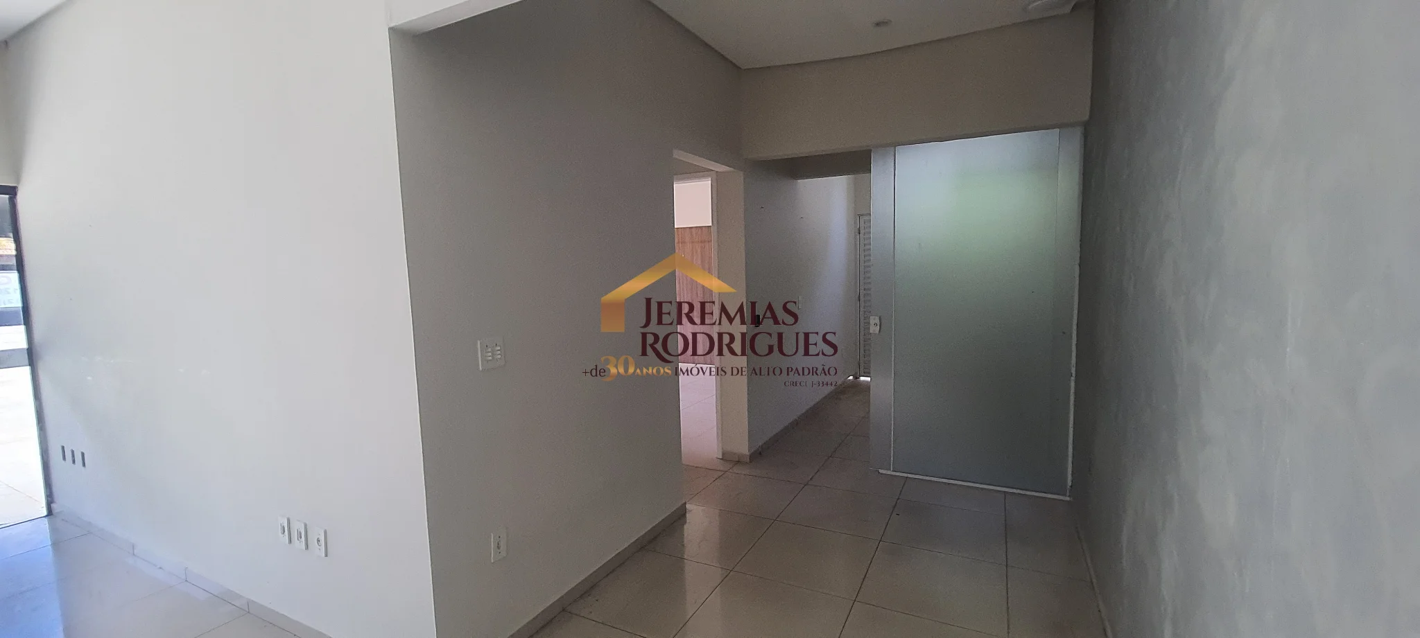Ponto Comercial para locação e venda na Avenida Itália bairro Independência em Taubaté/SP. - foto 8