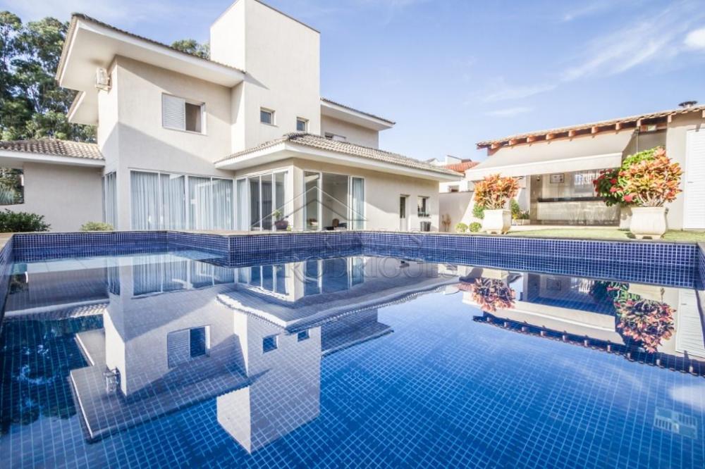 Casa à venda no Condomínio Colonial Village I em Pindamonhangaba/SP