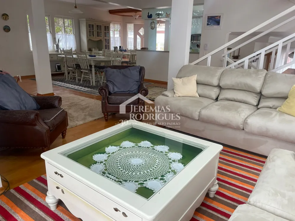 Casa com 6 dormitórios, 362 m² - Condomínio Iporanga, em Campos do Jordão/SP.