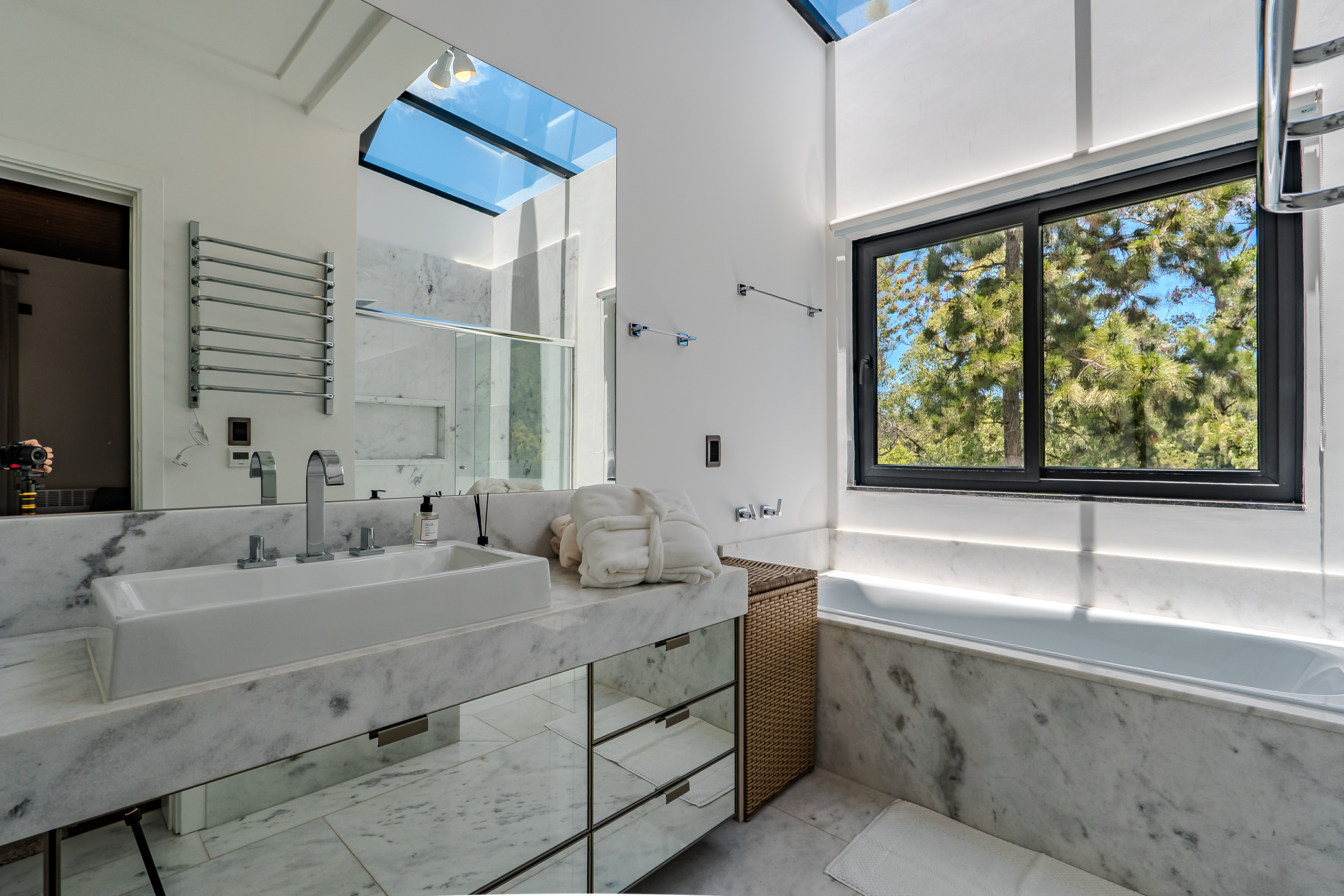 Mansão à venda com 5 suítes no Condomínio Reserva Figueiredo em Campos do Jordão/SP. 