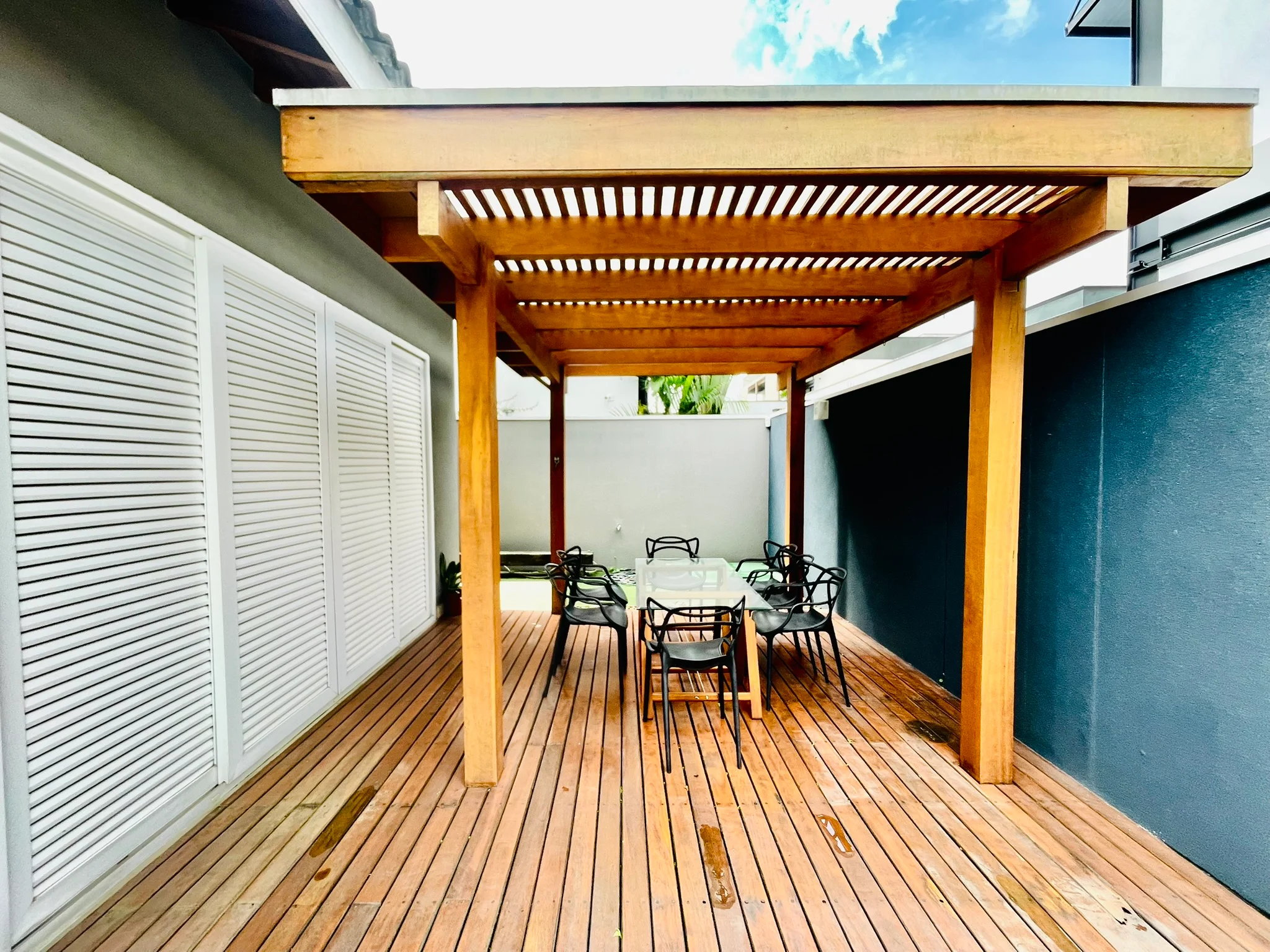 Casa à venda com 3 suítes no Condomínio Residencial San Marco em Taubaté/SP