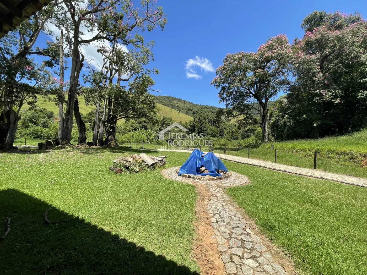 Fazenda com 12 dormitórios - Taubaté/SP
