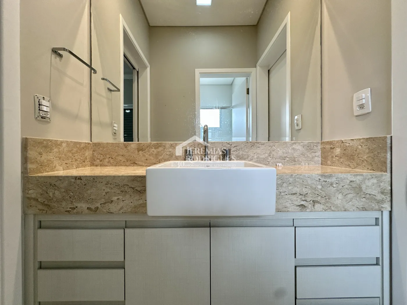 Casa com 3 dormitórios, 237 m² - Campos do Conde Chamboard - Tremembé/SP.