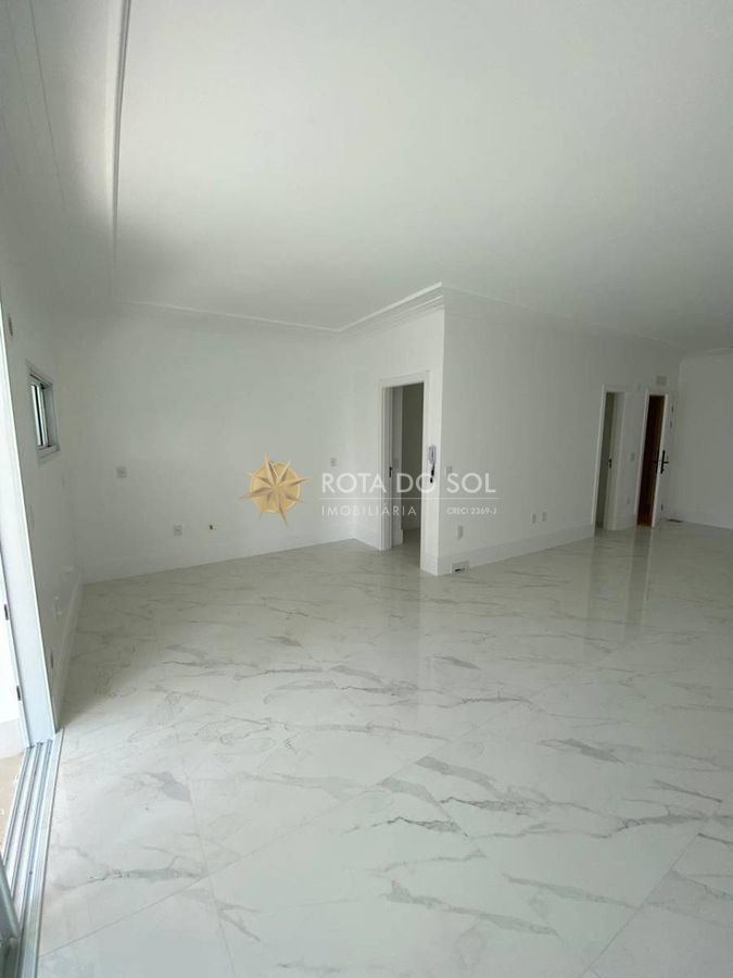 Belíssimo Apartamento 4 Suítes Quadra Mar Meia Praia Itapema SC