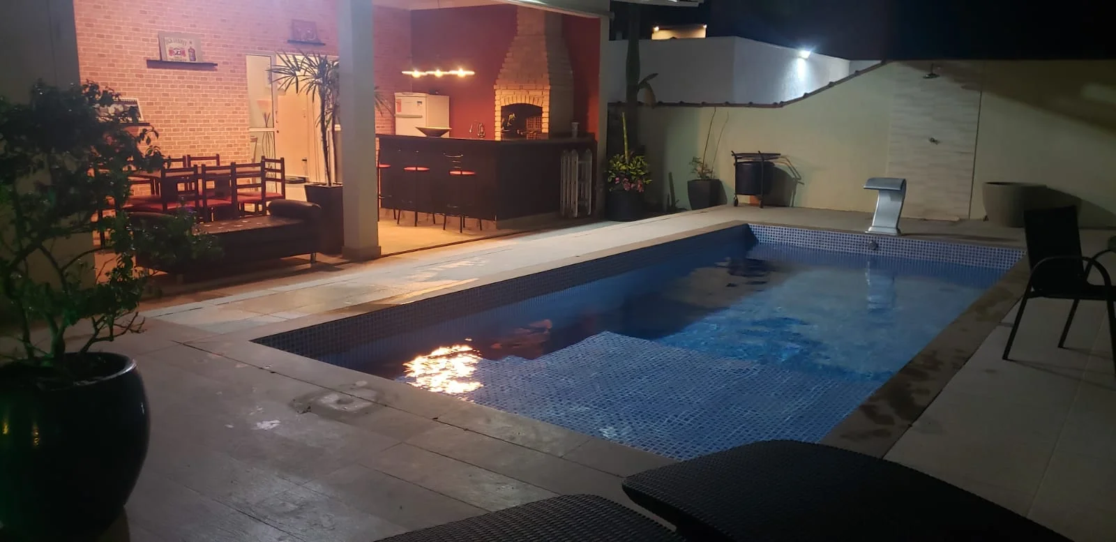 Casa para venda e locação no Condomínio Reserva dos Lagos em Pindamonhangaba/SP. 