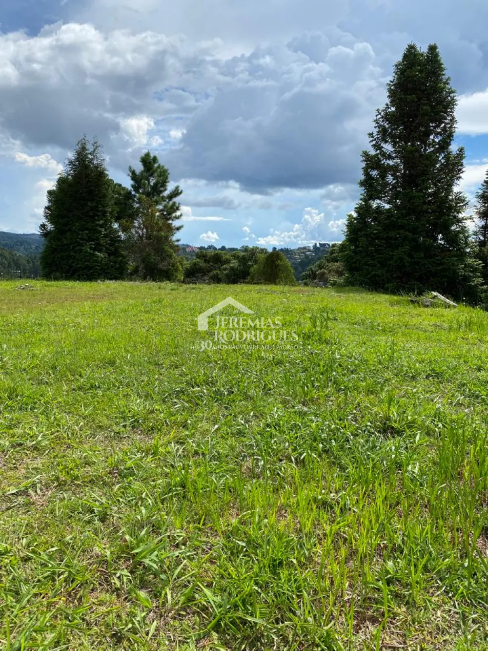 Terreno, 1.088 m², à venda por R$ 1.200.000 - Condomínio Reserva Figueiredo - Campos do Jordão/SP