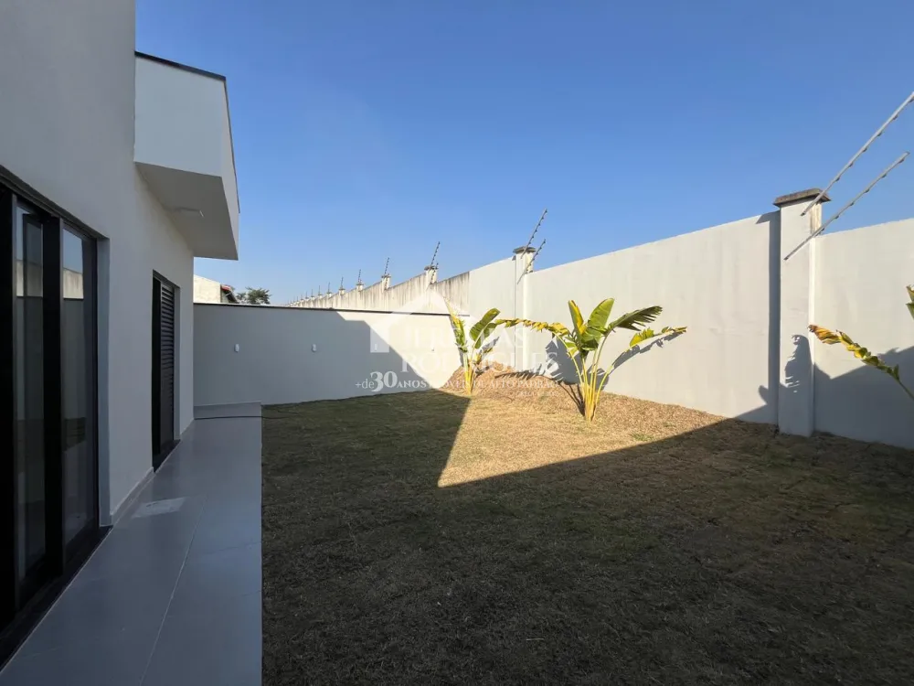 Casa com 3 dormitórios, 108 m² - Condomínio Vale dos Cristais - Taubaté/SP.