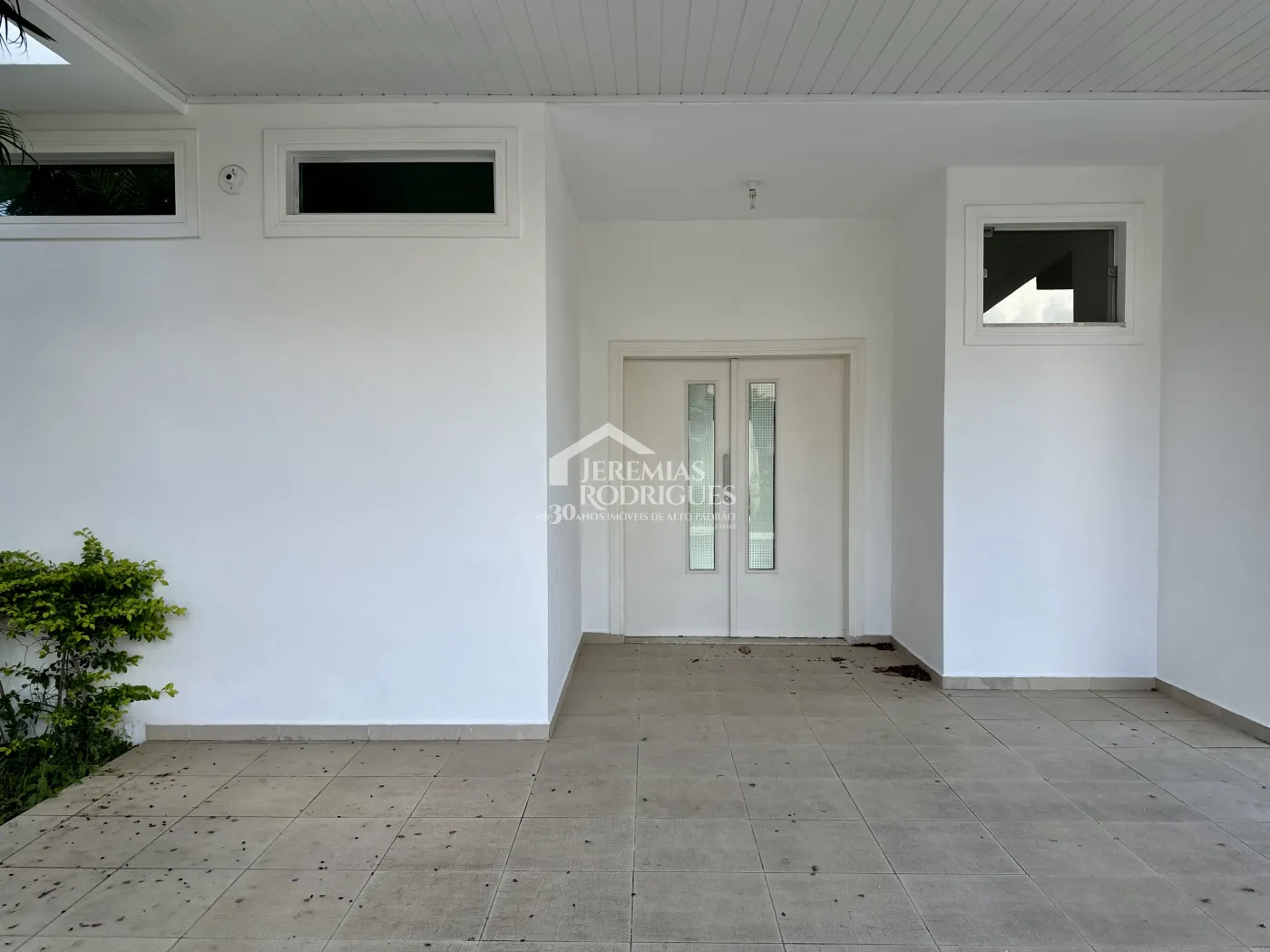 Casa para venda com 3 dormitórios no Condomínio Campos Do Conde I em Tremembé/SP