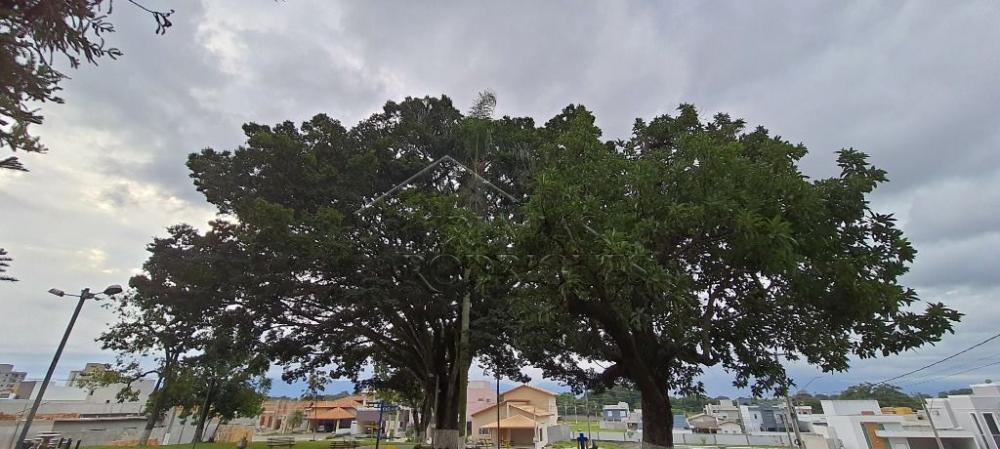 Casa à venda com 3 suítes no Condomínio Parque das Araucárias em Tremembé/SP.