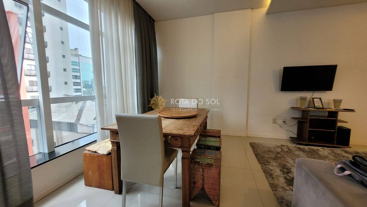 Residecial Embaixador Apartamento 3 Suítes e 2 Vagas em Meia Praia Itapema SC