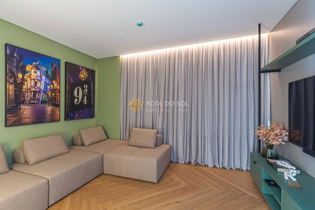 Residencial Villa Aurora Apartamento 3 Suítes e 2 Vagas em Meia Praia Itapema SC